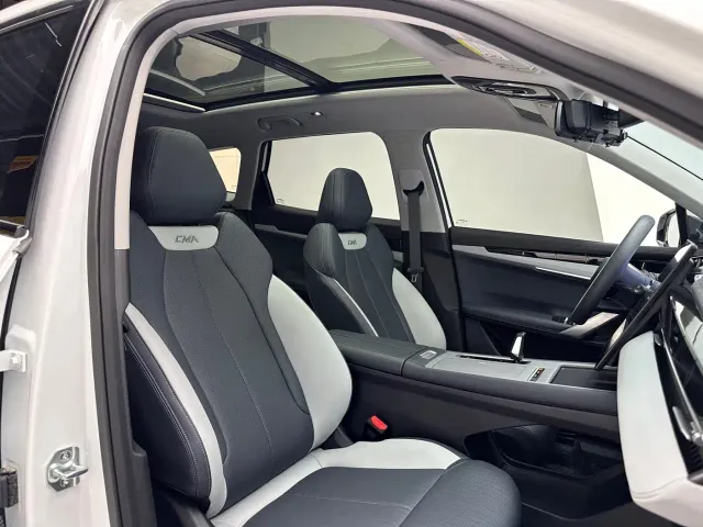 Geely Boyue L — Фото автомобиля 15