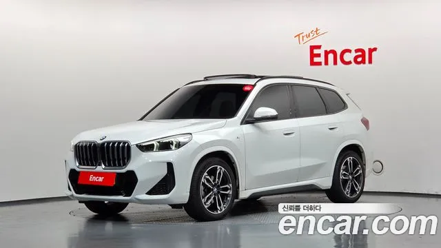 Фотография автомобиля — BMW X1 U11