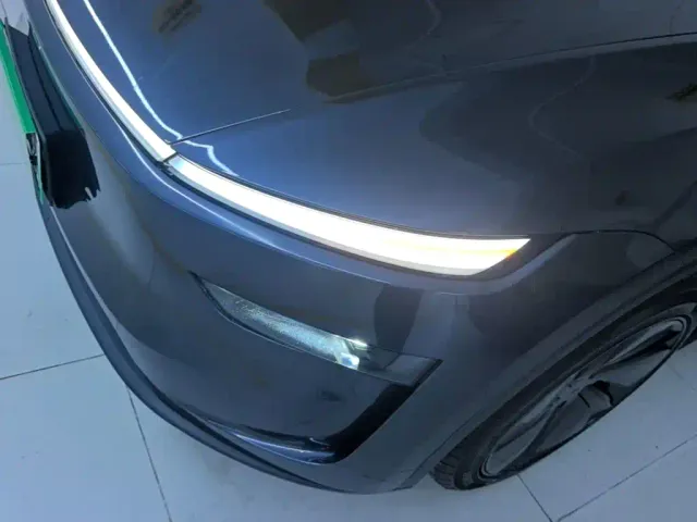 Tesla Model Y — Фото автомобиля 23