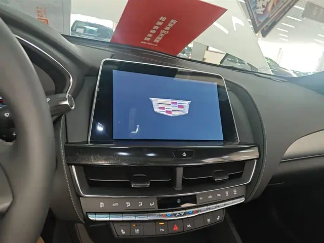 Cadillac CT5 — Фото автомобиля 12