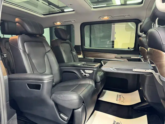 Mercedes-Benz V-Class — Фото автомобиля 15