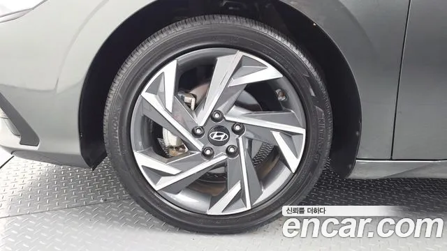Hyundai AVANTE Новый Avante (CN7) — Фото автомобиля 5