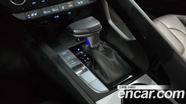 Hyundai Avante CN7 — Фото автомобиля 12