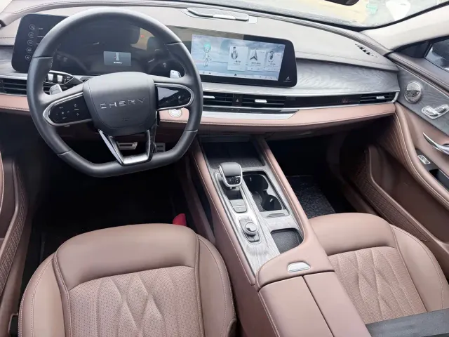 Chery Arrizo 8 — Фото автомобиля 6