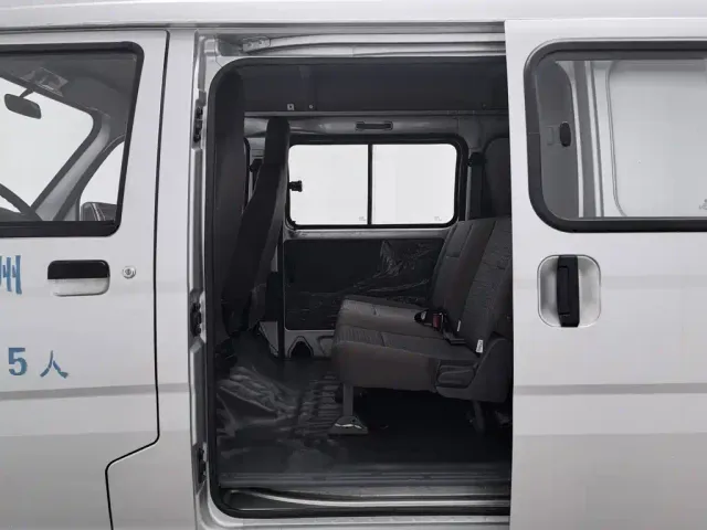 Wuling Motors Wuling Zhiguang 2020 1.2L Van Utility China VI 5-seat LSI — Фото автомобиля 15