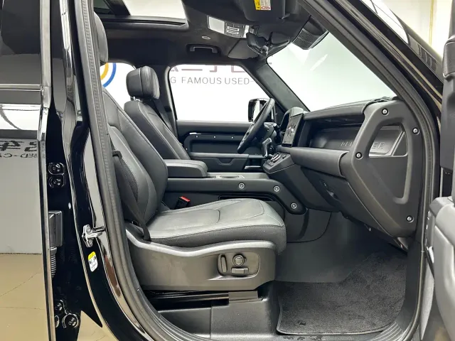 Land Rover Defender — Фото автомобиля 24