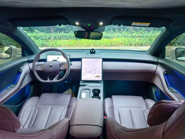 Nio ET5 — Фото автомобиля 9