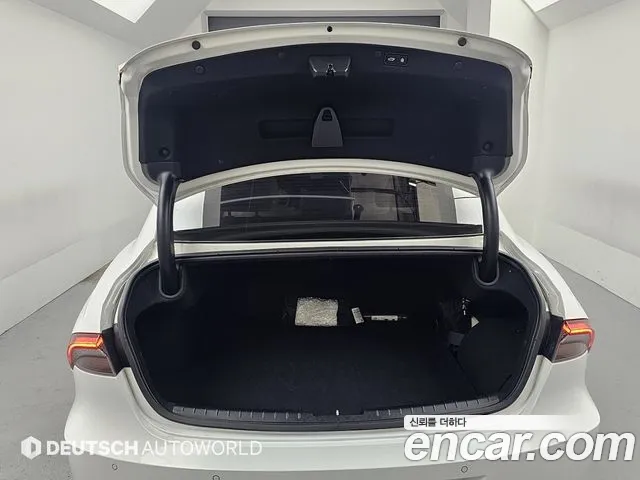 Hyundai Grandeur Grandeur (New) Hybrid — Фото автомобиля 20