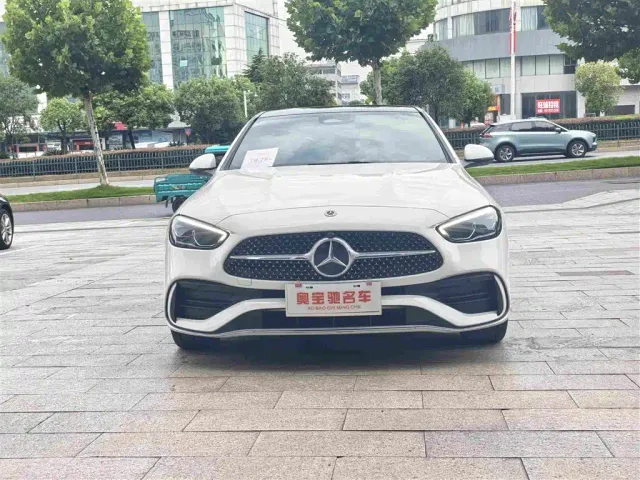 Mercedes-Benz C-Class — Фото автомобиля 2