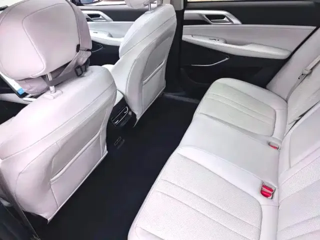 Xpeng P5 — Фото автомобиля 4