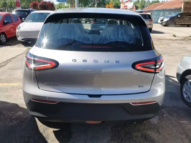 Geely Starry Wish — Фото автомобиля 3