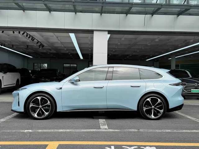 Nio ET5 Touring — Фото автомобиля 7