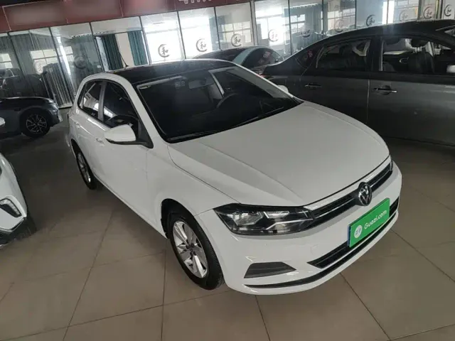 Volkswagen Polo — Фото автомобиля 3
