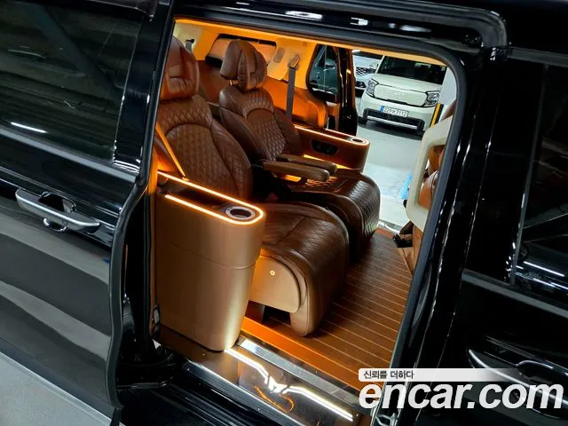 Kia Canival Carnival 4 поколение Бензин 9 мест Hi-Limousine(Спецкузов) — Фото автомобиля 3