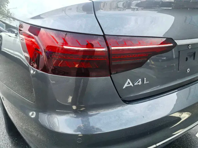 Audi A4L — Фото автомобиля 15