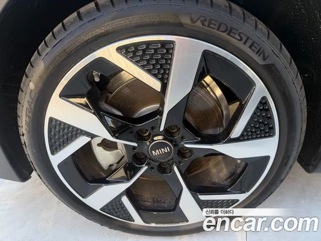 MINI Cooper 4th Gen — Фото автомобиля 5