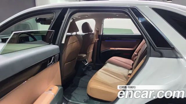 Hyundai Grandeur GN7 — Фото автомобиля 17