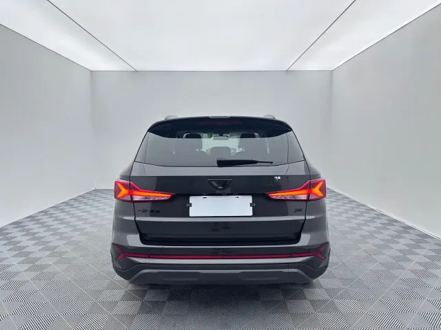 Jetta VS7 — Фото автомобиля 5