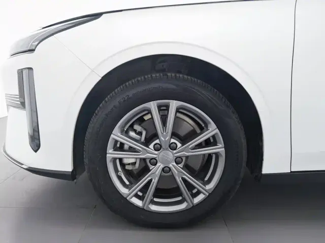 Geely Galaxy L6 — Фото автомобиля 17