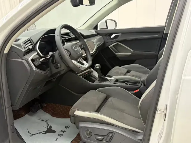 Audi Q3 — Фото автомобиля 4