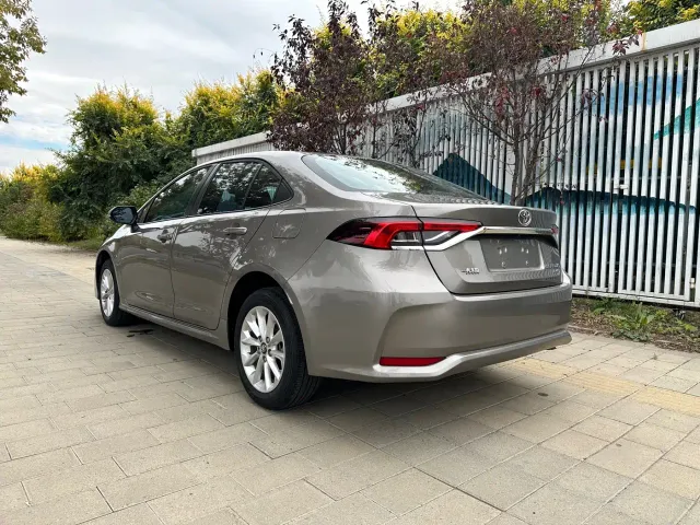 Toyota Corolla — Фото автомобиля 8