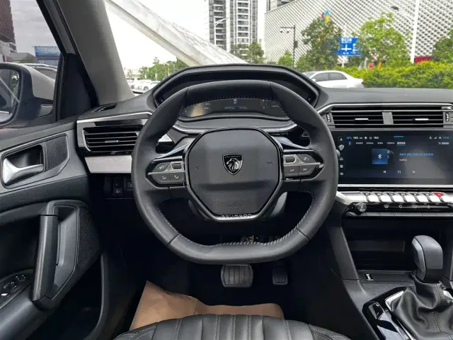 Peugeot 408 — Фото автомобиля 13