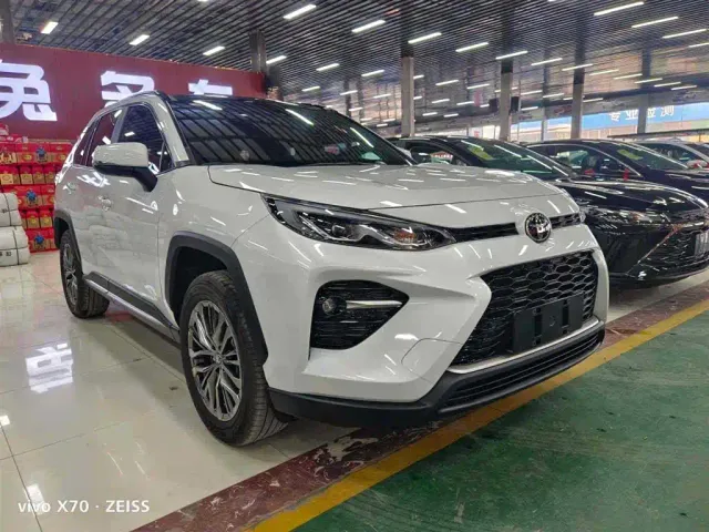 Toyota Wildlander — Фото автомобиля 6