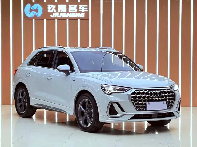 Audi Q3 — Фото автомобиля 3