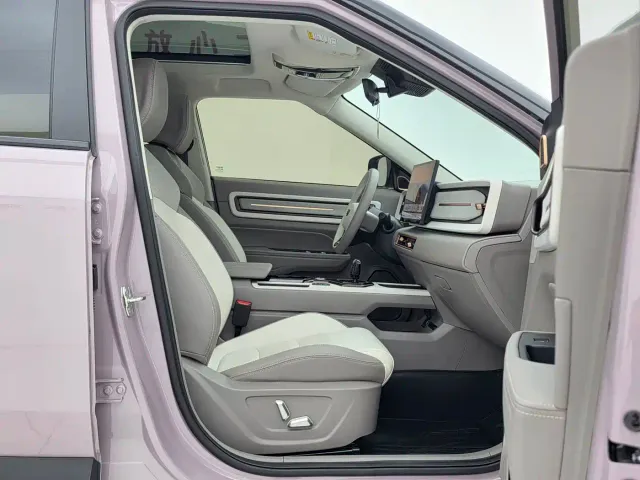 Geely Geely ICON 2026 Chocolate 1.5TD Pure Edition — Фото автомобиля 9