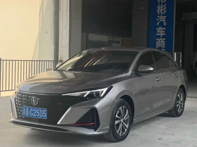 Фотография автомобиля — Changan Eado