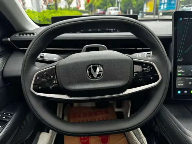 Changan Lamore — Фото автомобиля 17