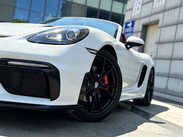 Porsche 718 — Фото автомобиля 4