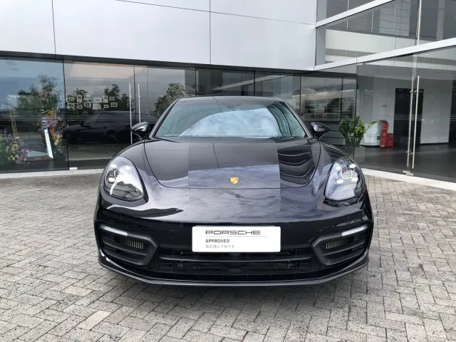 Porsche Panamera — Фото автомобиля 3