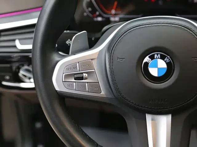 BMW 5 Series — Фото автомобиля 16