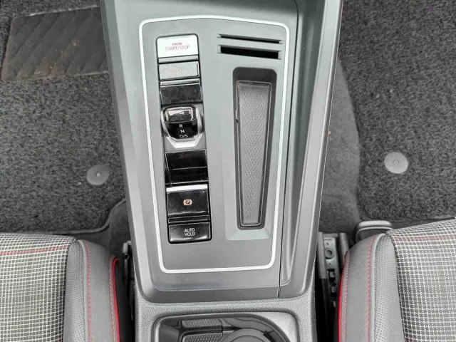Volkswagen Golf GTI — Фото автомобиля 25