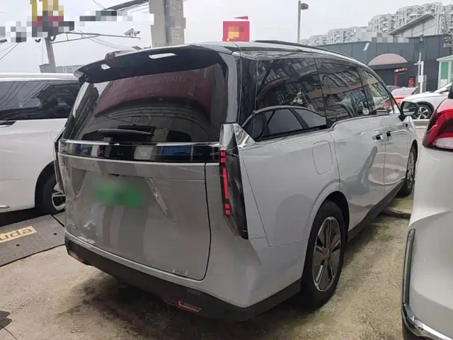 Maxus Dajia 7 — Фото автомобиля 6