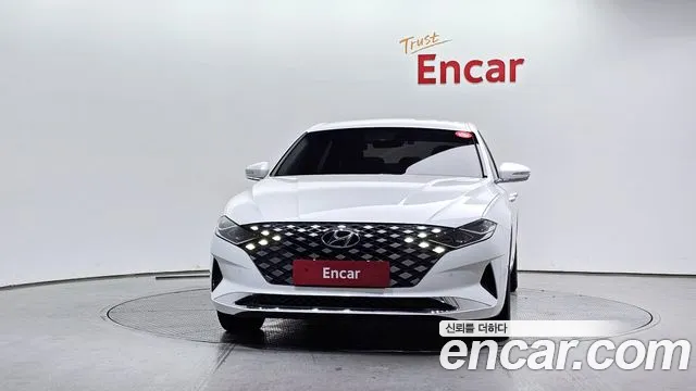 Hyundai Grandeur — Фото автомобиля 3