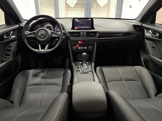 Mazda CX-4 — Фото автомобиля 11