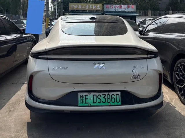 IM Motors L6 — Фото автомобиля 5