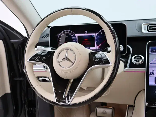 Mercedes-Benz Maybach S-Class — Фото автомобиля 16