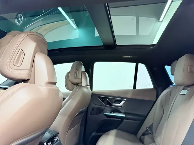 Mercedes-Benz EQE SUV — Фото автомобиля 16