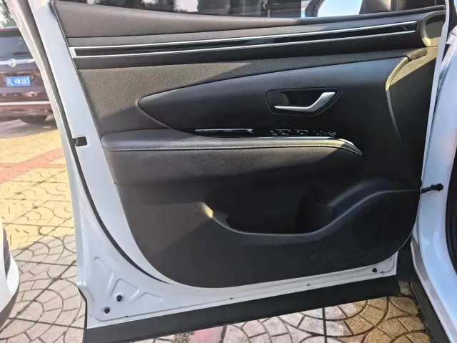 Hyundai Hyundai Tucson 2022 Tucson L 2.0L Hybrid Premium Edition — Фото автомобиля 9