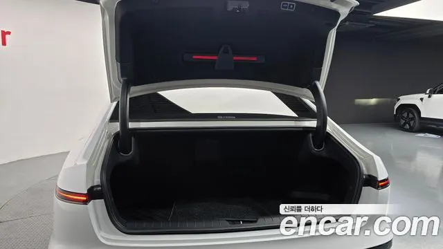Hyundai Grandeur — Фото автомобиля 20