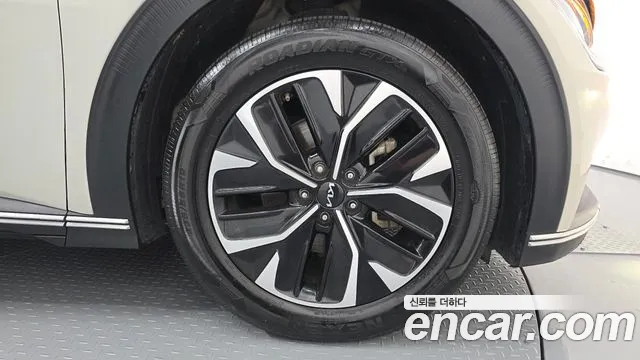 Kia EV6 — Фото автомобиля 6