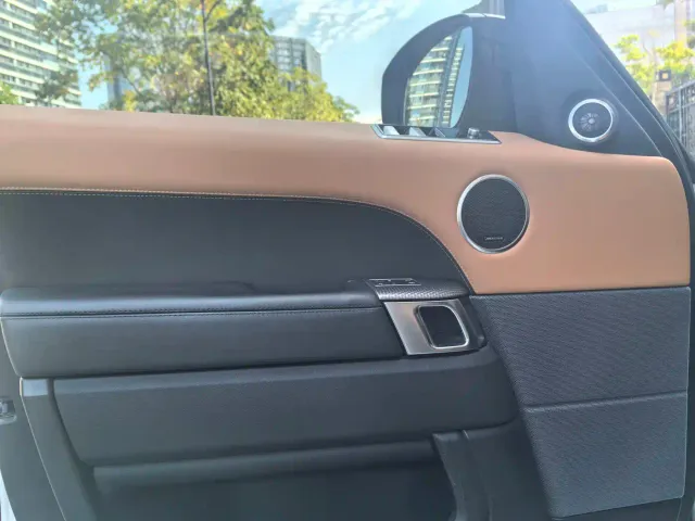 Land Rover Range Rover Sport — Фото автомобиля 6