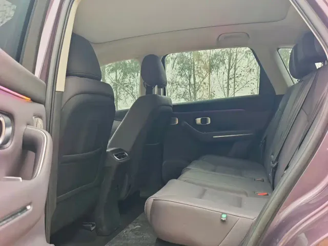 Leapmotor C10 — Фото автомобиля 6
