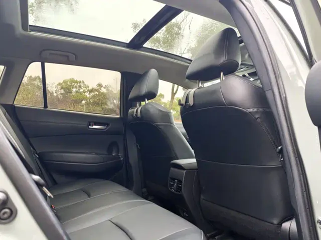Toyota Corolla Cross — Фото автомобиля 13