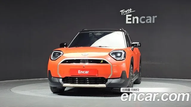 MINI Aceman Generation 1 — Фото автомобиля 3