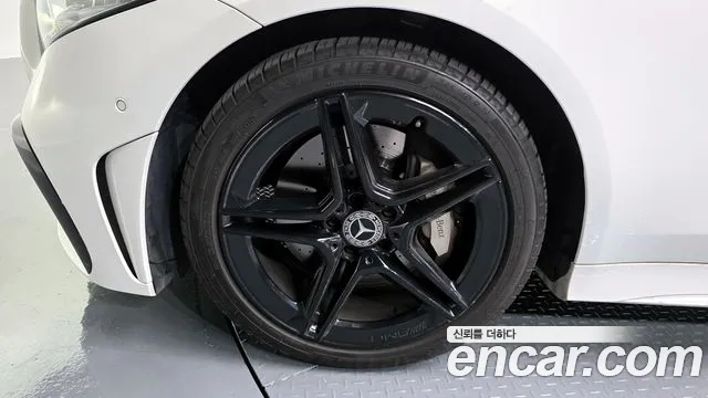 Mercedes-Benz CLS-Class — Фото автомобиля 5