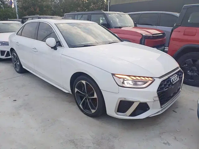 Audi A4L — Фото автомобиля 3
